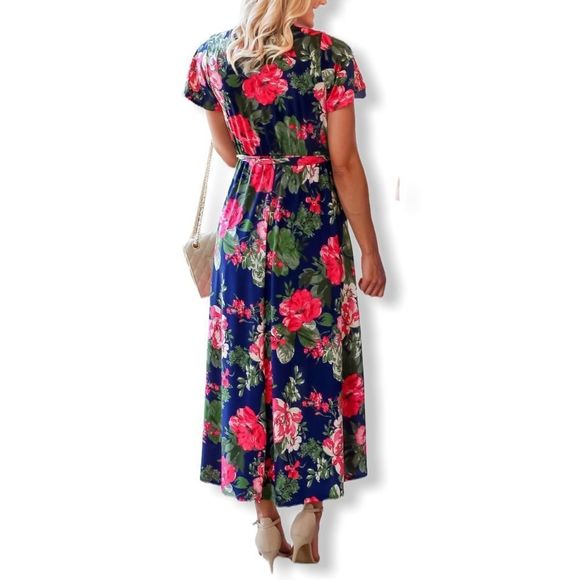 Kiki LaRue Dealmaker Dress in Navy/Fuchsia Floral NWT size Small - Picture 3 of 13